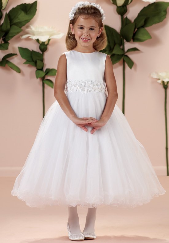 فستان أبيض رقيق لابنتك فى حفلات الزفاف -اليوم السابع -4 -2015